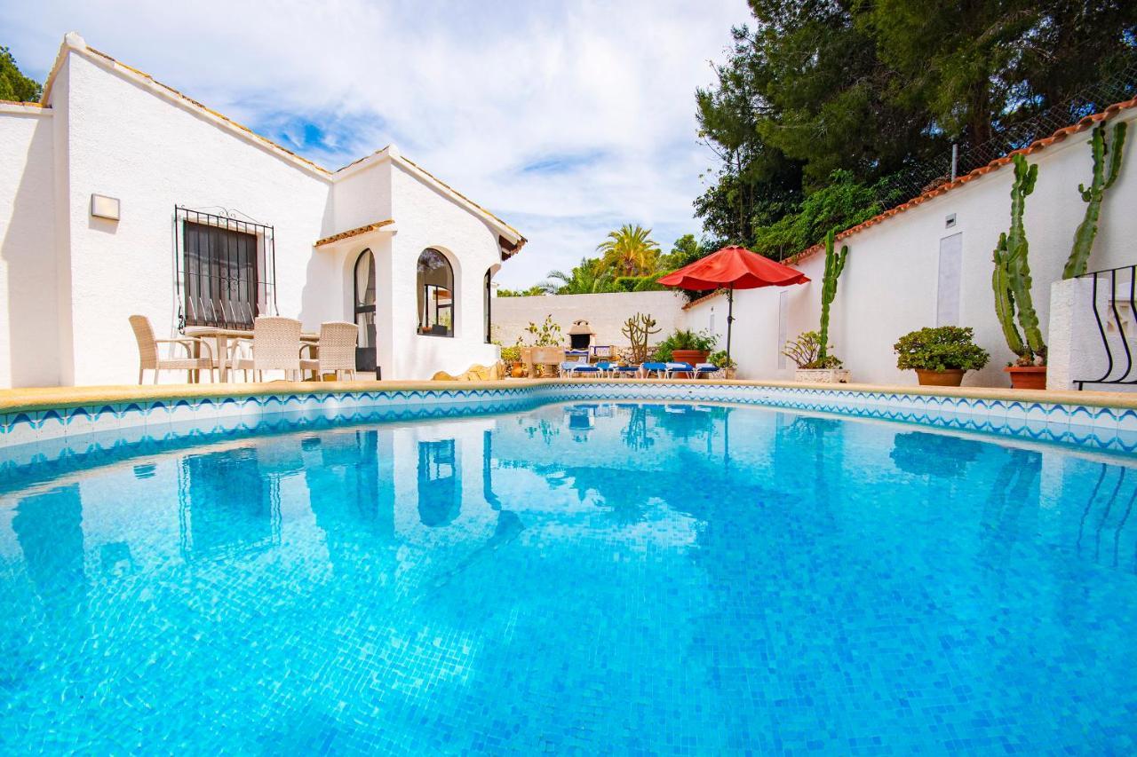 Yvonne - Chill Out, Free Wifi, Close To Facilities
