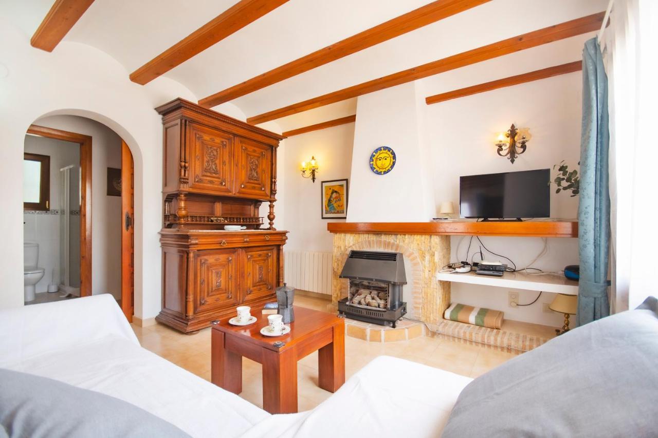 Yvonne - Chill Out, Free Wifi, Close To Facilities