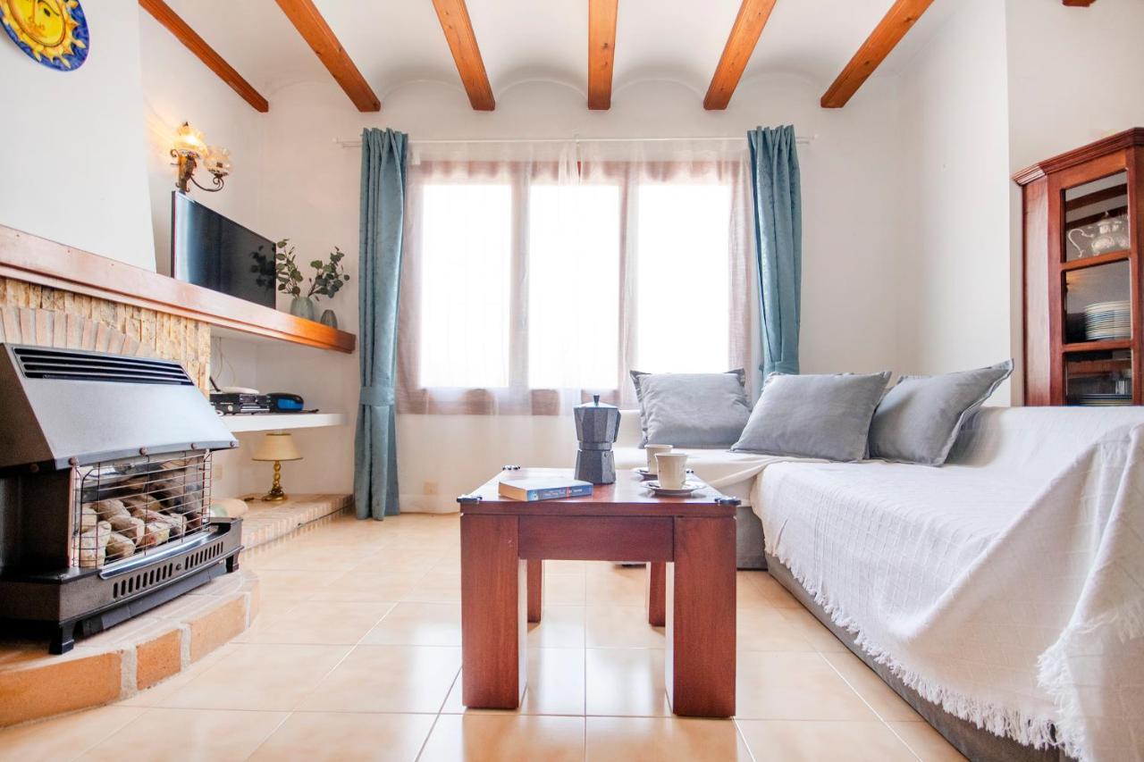 Yvonne - Chill Out, Free Wifi, Close To Facilities